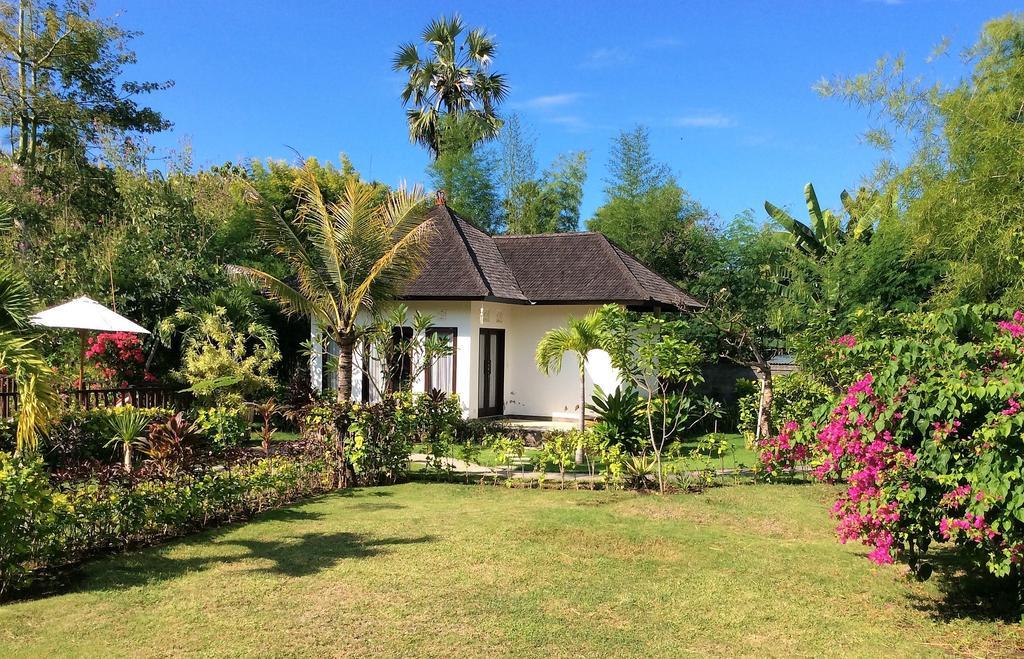 Taman Dewi Sri Villa Et Bungalow Пемутеран Екстер'єр фото