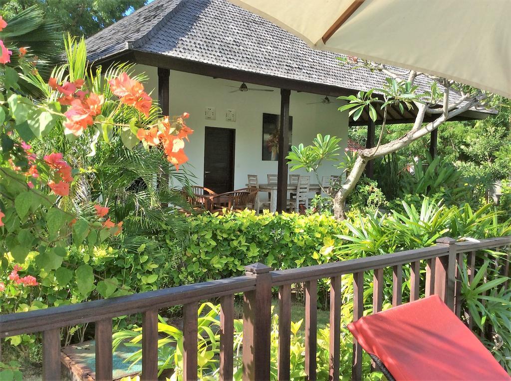 Taman Dewi Sri Villa Et Bungalow Пемутеран Екстер'єр фото