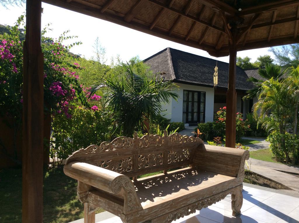 Taman Dewi Sri Villa Et Bungalow Пемутеран Екстер'єр фото