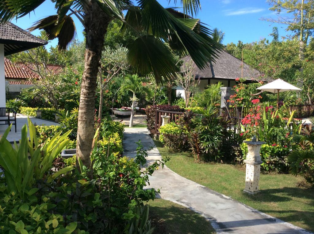 Taman Dewi Sri Villa Et Bungalow Пемутеран Екстер'єр фото